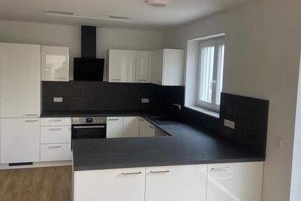 Haus Laichingen - 5 Zimmer, 150 m&sup2;, 1.570&euro; | Angebot:25379083