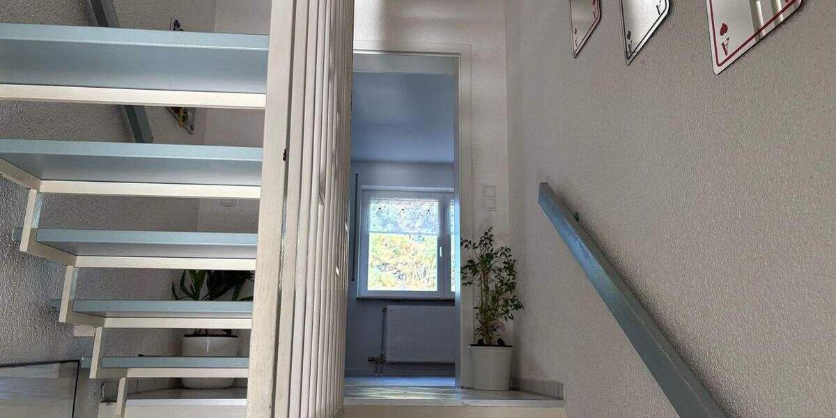 Mehrfamilienhaus, Wohnhaus Reutlingen Südstadt - 7 Zimmer, 549.000&euro; | Angebot:25708077