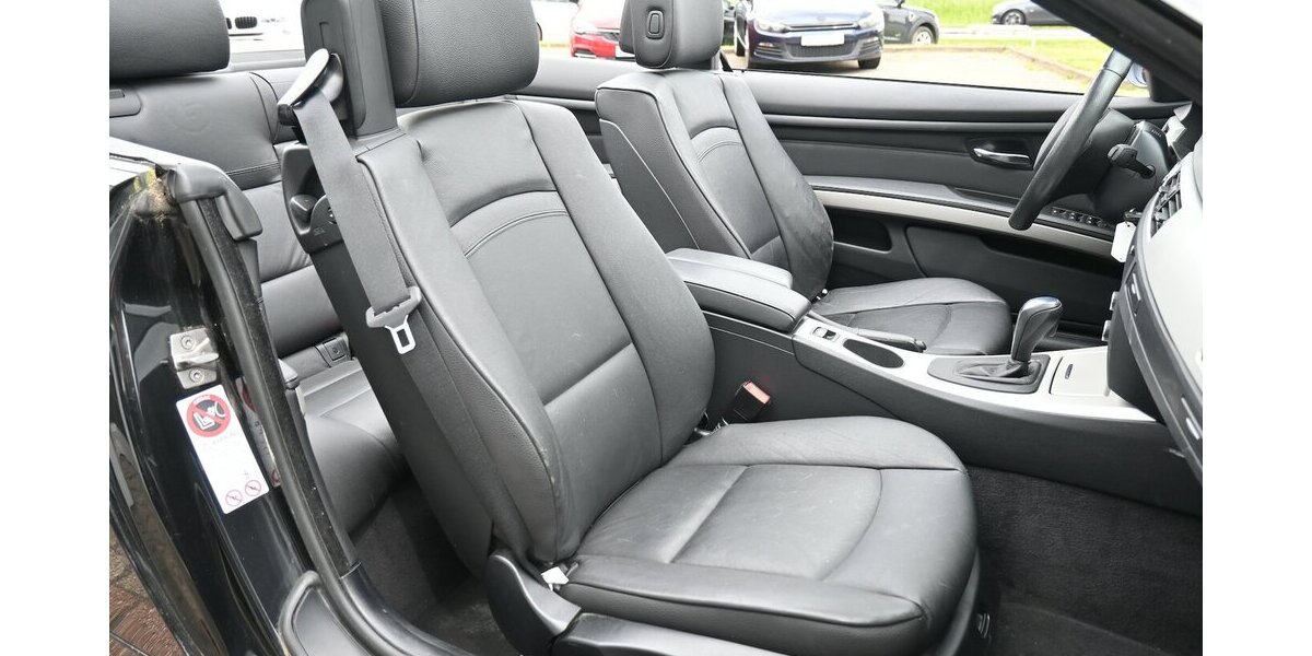 BMW 320 iAut Cabrio Klimaaut Leder BiXen PDC 18Alus 106.000 km 16.500 &euro; Seevetal - Hittfeld 21218