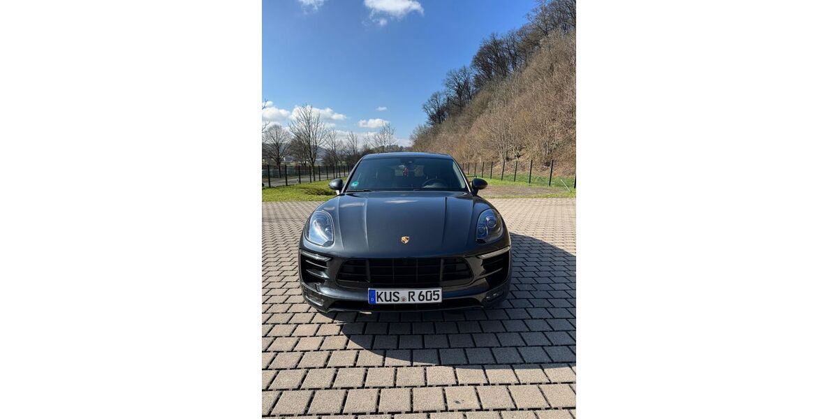 Porsche Macan 70.000 km 44.900 &euro; Medard 67744