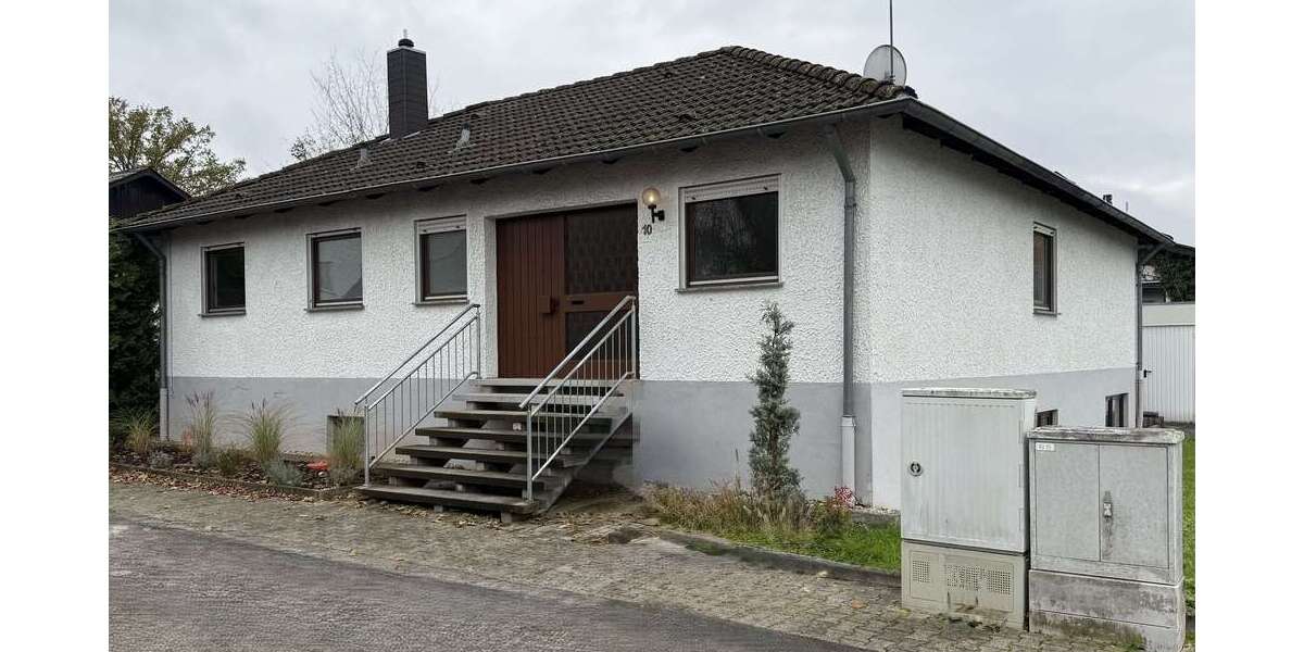 Haus zum Kaufen in Bruchmühlbach-Miesau 470.000 € 211 m² 7 zimmer