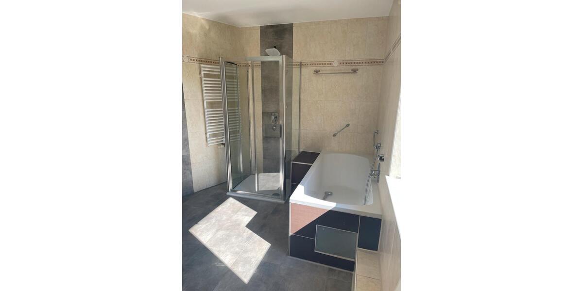 Mehrfamilienhaus, Wohnhaus Memmingen - 4 Zimmer, 172 m&sup2;, 2.200&euro; | Angebot:25467564