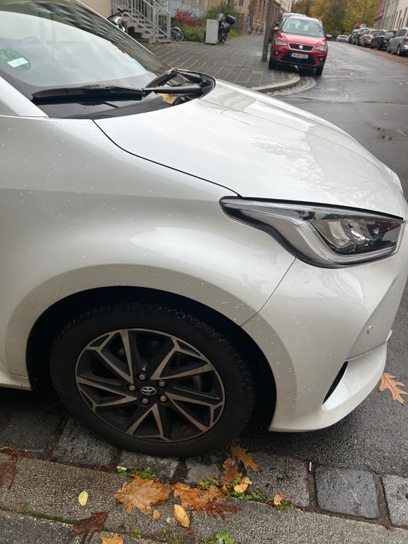 Toyota Yaris 12.990 km 19.500 € Nürnberg 90441