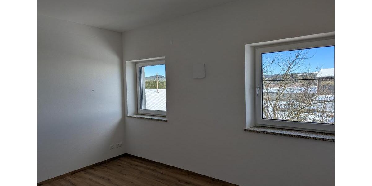 Dachgeschoßwohnung Marktoberdorf - 4 Zimmer, 86 m&sup2;, 1.290&euro; | Angebot:23683615