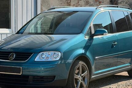 VW Touran 116.222 km 4.990 &euro; Berlin 13088