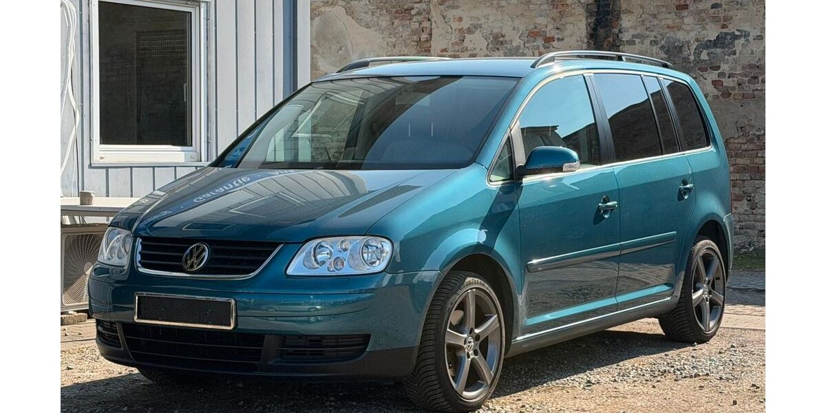 VW Touran 116.222 km 4.990 &euro; Berlin 13088