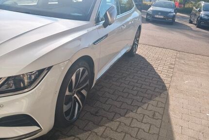 VW Arteon 156.000 km 21.600 &euro; Gingen an der fils 73333