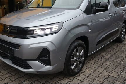 Opel Combo Life 26.300 km 28.990 &euro; Ulm 89073