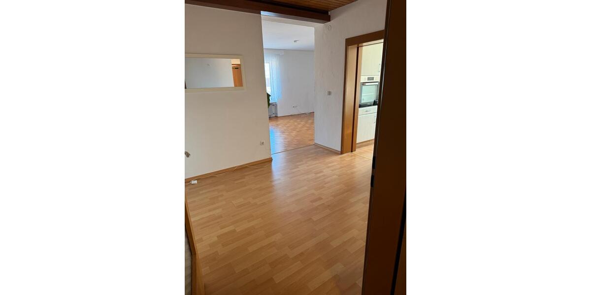 Etagenwohnung Weiden in der Oberpfalz - 2 Zimmer, 69 m&sup2;, 179.000&euro; | Angebot:27066664