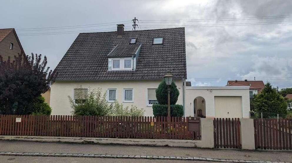 Haus zum Kaufen in Nordendorf 470.000 € 180 m²