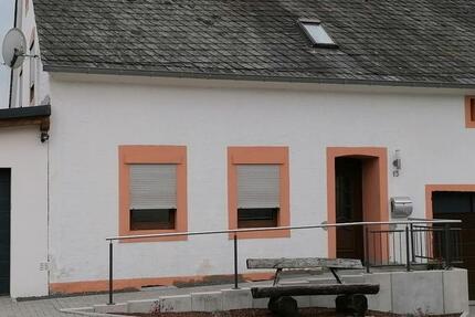 Haus Malborn - 3 Zimmer, 90 m&sup2;, 580&euro; | Angebot:26327349