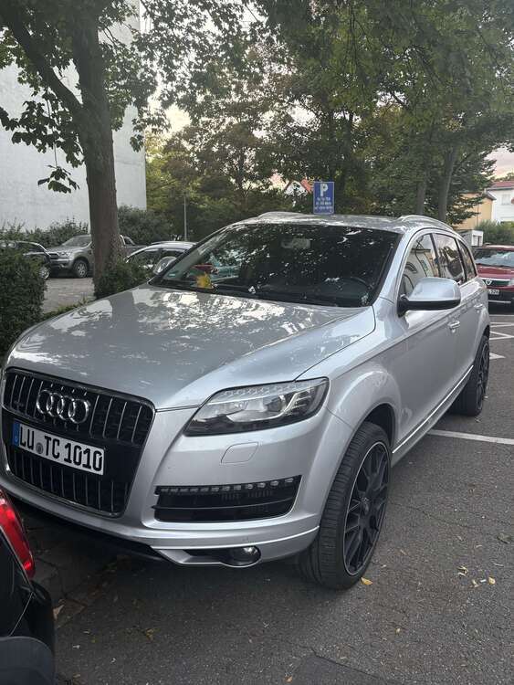 Q7