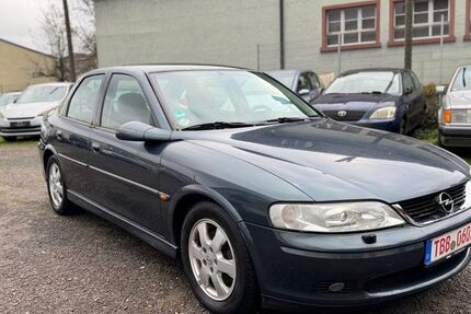 Opel Vectra 200.000 km 700 &euro; Wertheim am Main 97877