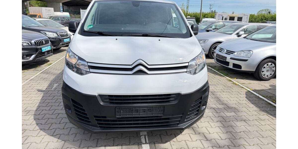 Citroen Jumpy 103.931 km 11.000 &euro; München OT Trudering-Riem 81825