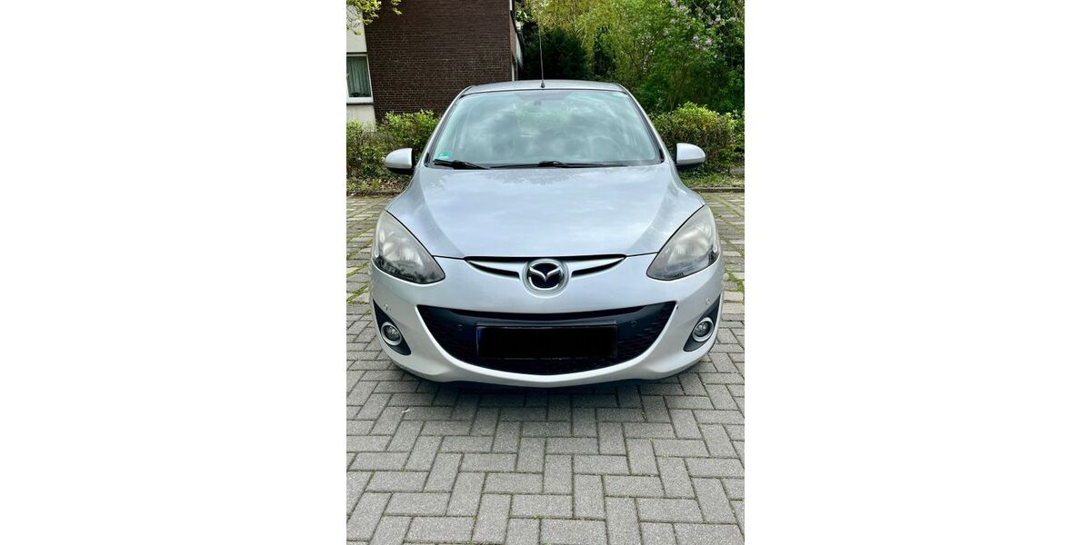 Mazda 2 51.000 km 8.300 &euro; Osnabrück 49086