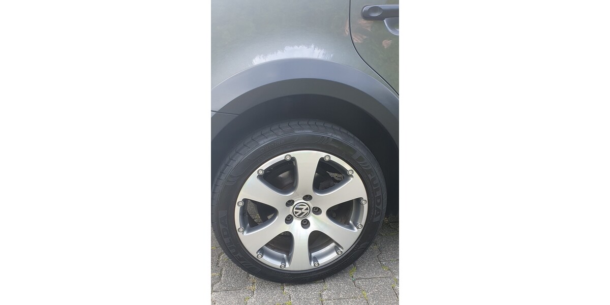 VW Cross Touran 258.000 km 10.000 &euro; Paderborn 33104