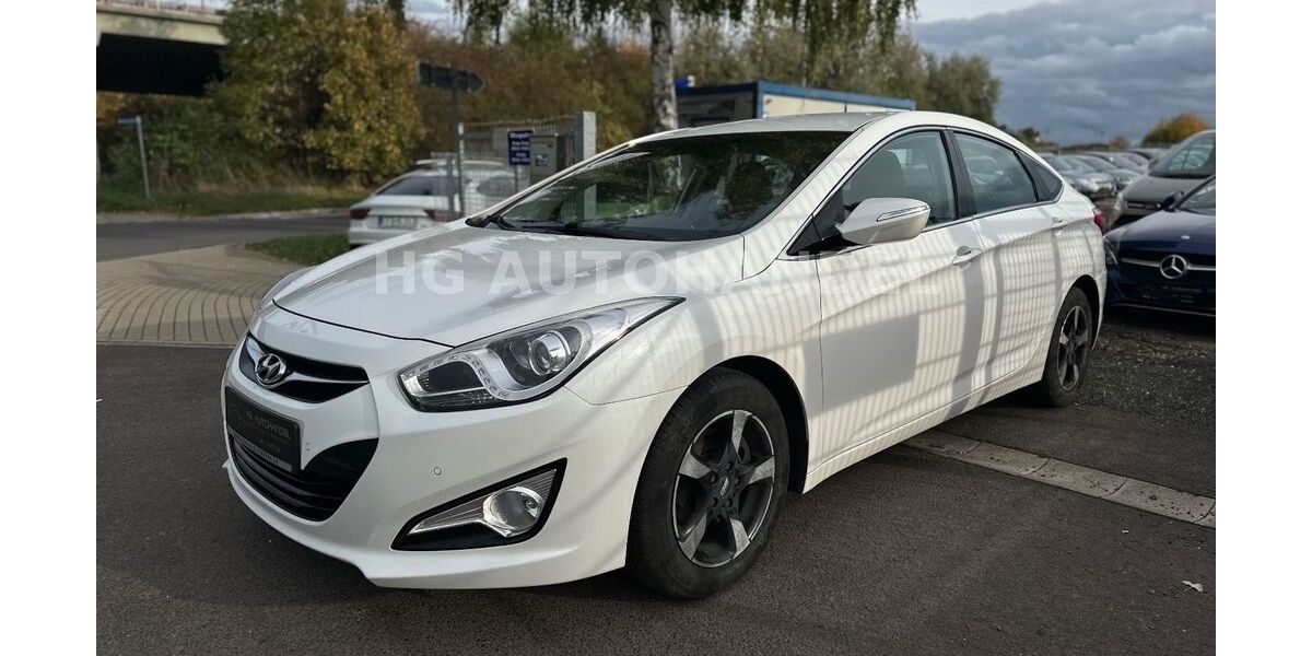 Hyundai i40 93.000 km 9.700 € Erfurt 99091