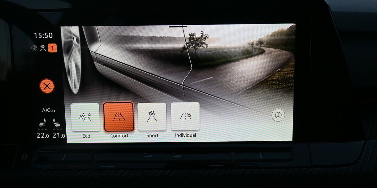 VW Golf Variant 2.0 TSI*R-Line*DSG Navi Leder Pano 37.000 km 28.800 &euro; Seevetal - Hittfeld 21218