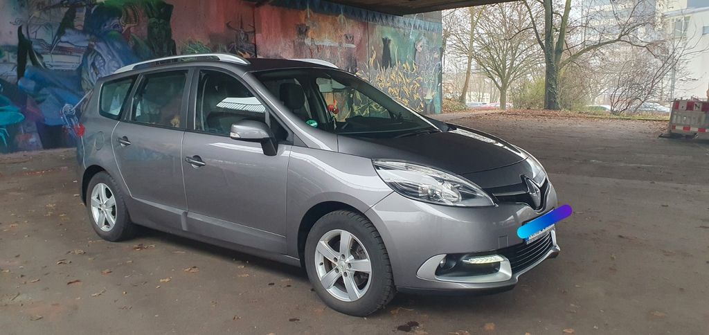 Renault Scenic 103.000 km 5.900 &euro; Karlsruhe 76185