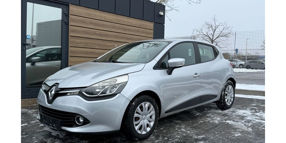 Renault Clio 112.000 km 5.900 &euro; Baden-Württemberg - Nagold 72202