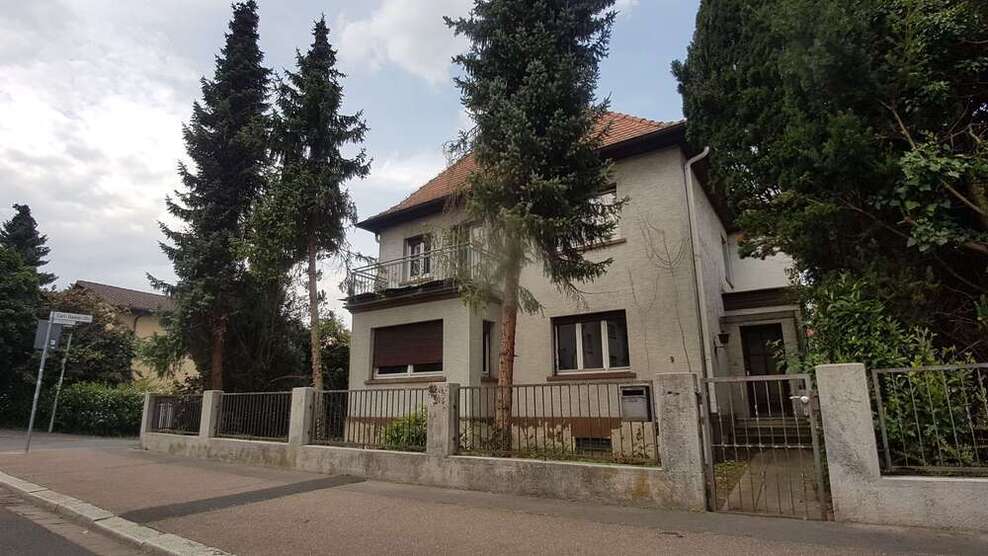 Haus zum Kaufen in Friedberg (Hessen) 495.000 € 200 m²