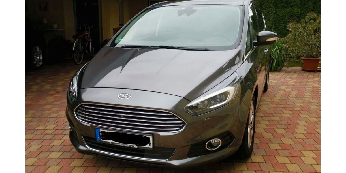 Ford S-Max 99.800 km 12.000 &euro; Stuttgart 70565