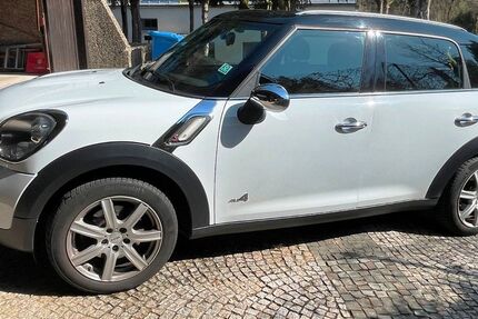 Mini Countryman S (Cooper) 102.000 km 11.950 &euro; Baden-Württemberg - Baden-Baden 76530