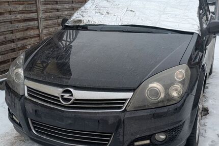 Opel Astra 176.500 km 2.499 &euro; Wustermark OT Dyrotz 14641