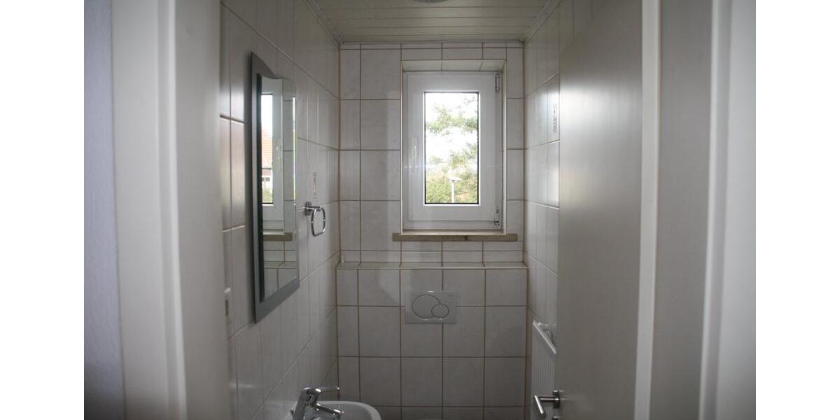 Etagenwohnung Neutraubling - 3.5 Zimmer, 85 m&sup2;, 1.150&euro; | Angebot:25148487