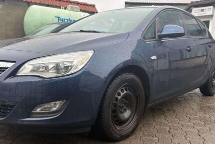 Opel Astra 159.000 km 4.499 &euro; Eppstein 65817