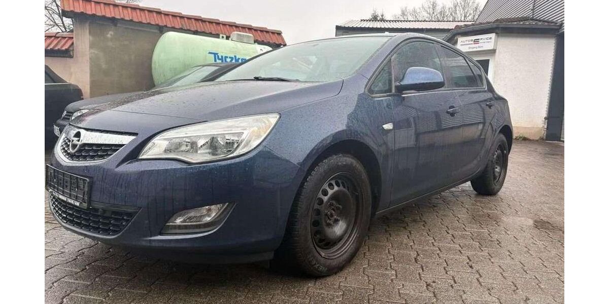 Opel Astra 159.000 km 4.799 &euro; Eppstein 65817