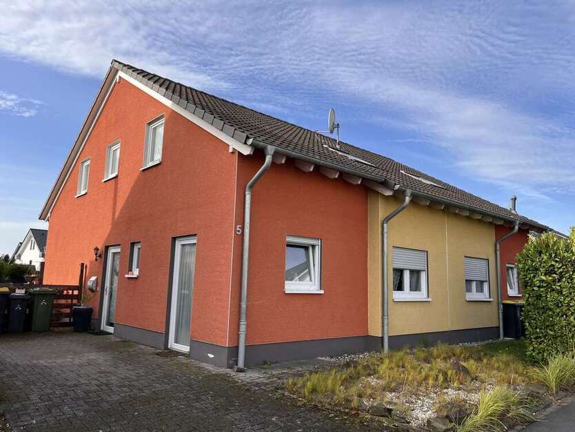Haus zum Kaufen in Siegburg Braschoß 269.000 € 106 m²