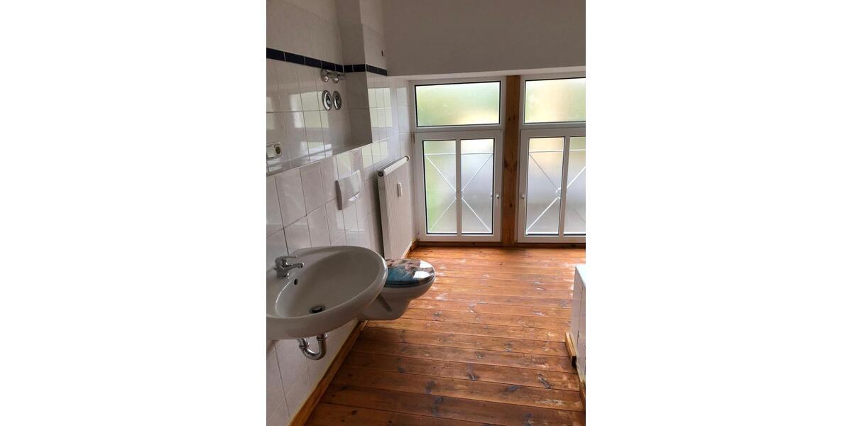 Dachgeschoßwohnung Alzey - 3 Zimmer, 71 m&sup2;, 600&euro; | Angebot:25852597