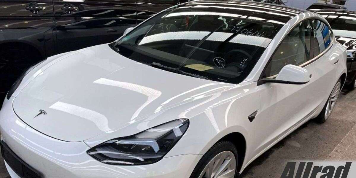 Tesla Model 3 44.550 km 31.750 &euro; Schöningen 38364