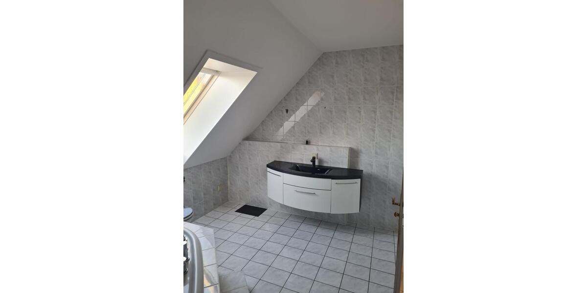 Dachgeschoßwohnung Delitzsch - 3 Zimmer, 117 m&sup2;, 942&euro; | Angebot:24864314