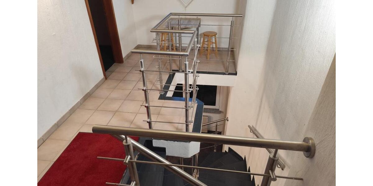 Einfamilienhaus Düren Rölsdorf - 7 Zimmer, 261 m&sup2;, 520.000&euro; | Angebot:25953421