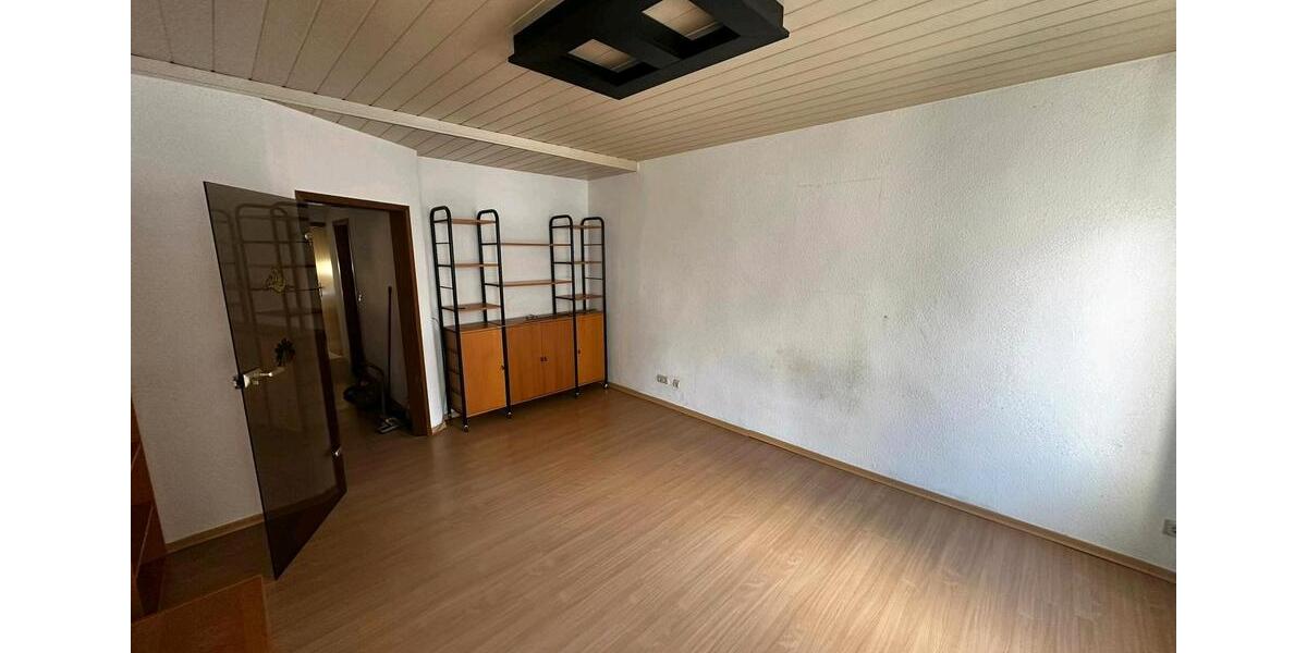 Reihenhaus Saarbrücken Eschberg - 4 Zimmer, 115 m&sup2;, 1.200&euro; | Angebot:25445834