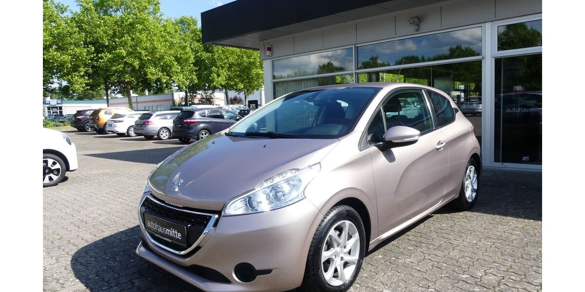 Peugeot 208 87.681 km 6.800 &euro; Dessau-Roßlau 06847