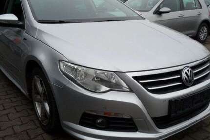 VW Passat 232.543 km 5.249 &euro; Regensburg 93055