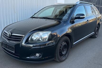 Toyota Avensis 208.000 km 3.600 &euro; Biebergemünd 63599