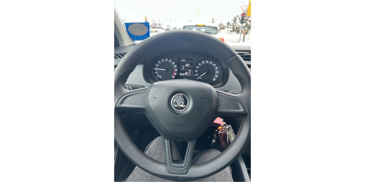 Skoda Fabia 165.111 km 7.000 &euro; Bielefeld 33689