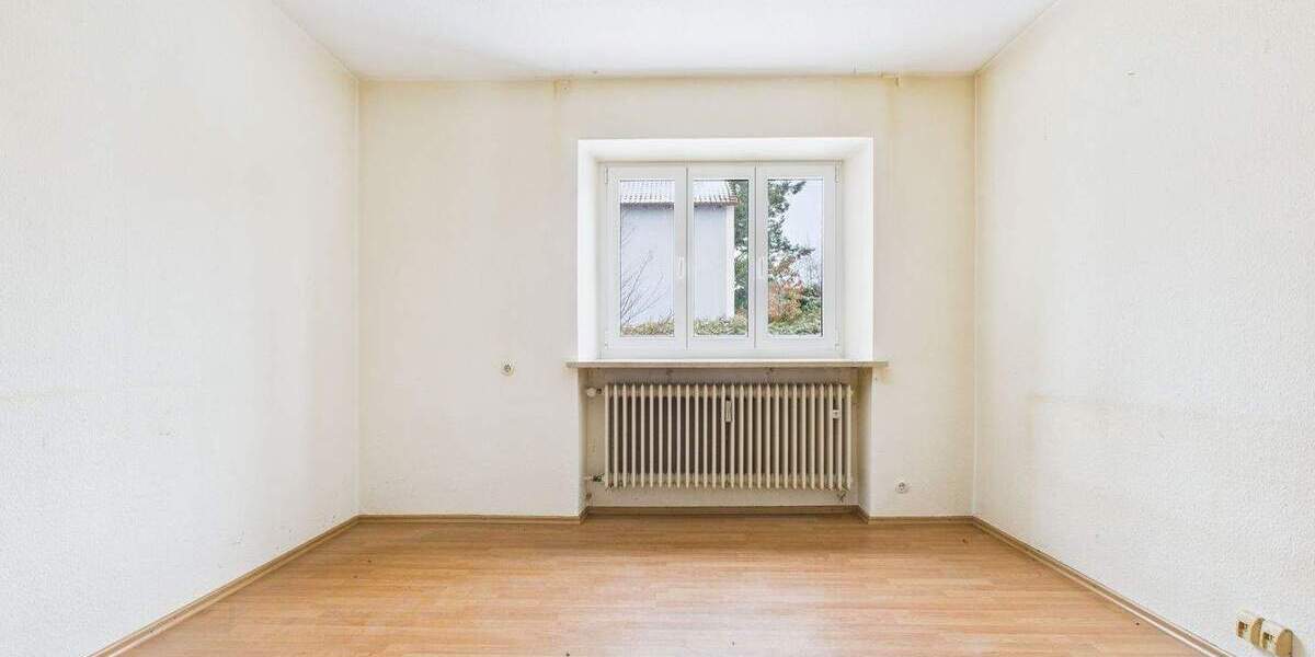 Mehrfamilienhaus, Wohnhaus Augsburg Haunstetten - 9 Zimmer, 219 m&sup2;, 895.000&euro; | Angebot:25736018