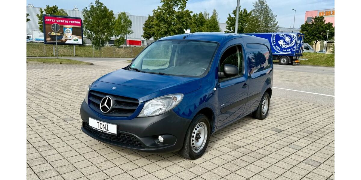 Mercedes-Benz Citan 61.000 km 9.450 &euro; München 81243