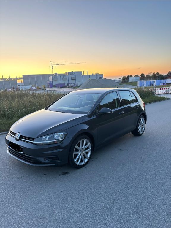 VW Golf 122.000 km 12.000 € Egglham 84385