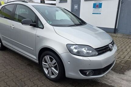 VW Golf 109.000 km 7.690 &euro; Berlin 12347