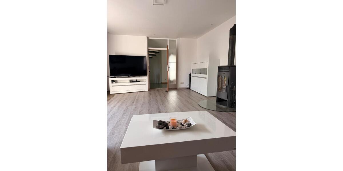 Einfamilienhaus Altenstadt an der Waldnaab - 6 Zimmer, 160 m&sup2;, 560.000&euro; | Angebot:26693100