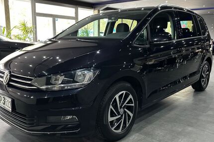 VW Touran 70.000 km 17.990 &euro; Gröbenzell 82194