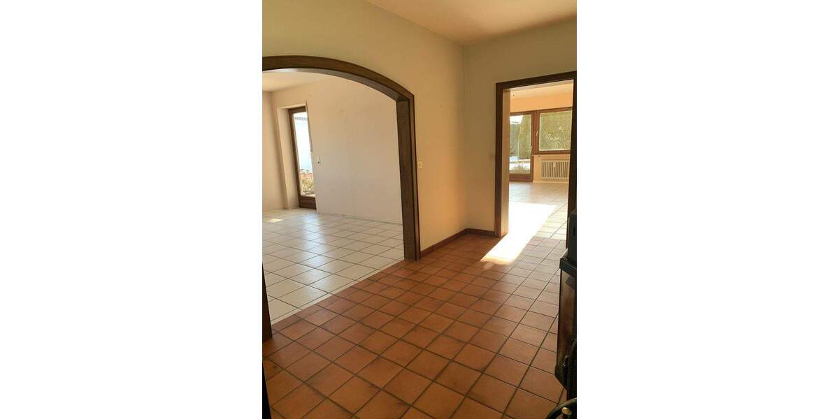 Einfamilienhaus Bad Birnbach Asenham - 7 Zimmer, 210 m&sup2;, 390.000&euro; | Angebot:24793670