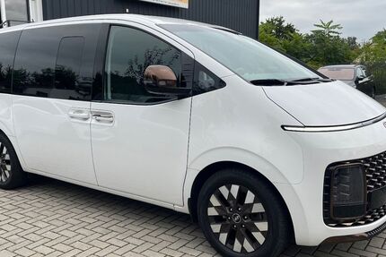 Hyundai STARIA 54.361 km 32.990 € Ahrensfelde 16356