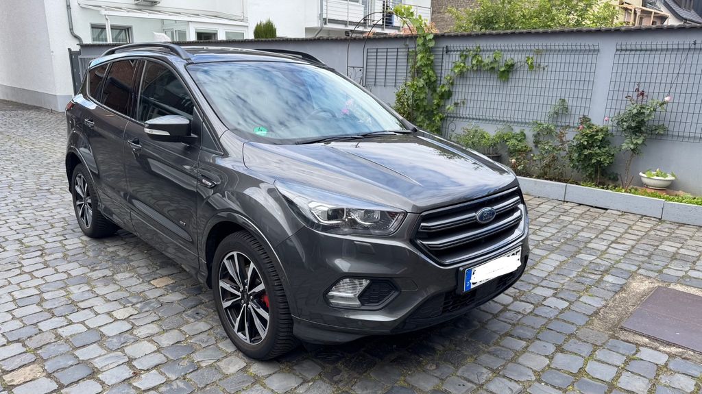 Ford Kuga 102.762 km 19.000 &euro; Troisdorf 53842